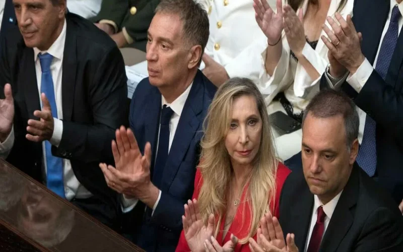 Diputados frenan otra vez el intento opositor contra Adorni