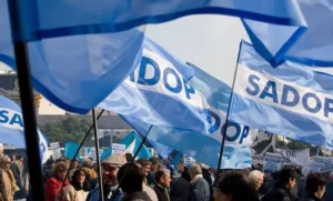 Docentes de sadop piden una actualización salarial