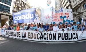 Docentes universitarios irán a un paro de 48 horas tras la falta de diálogo con el Gobierno