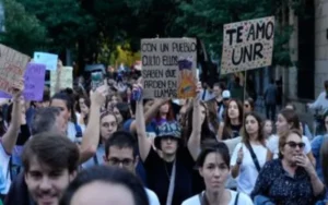 Docentes y no docentes universitarios van a un paro de 48 horas