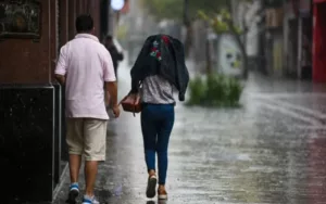 Domingo bajo alerta por tormentas fuertes en Rosario