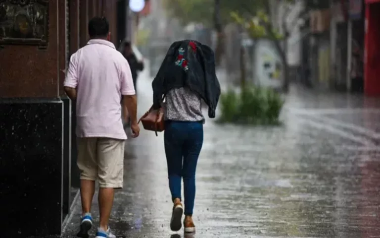 Domingo bajo alerta por tormentas fuertes en Rosario