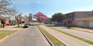 Dos hombres en moto dispararon contra la sede de la UOCRA en San Lorenzo.