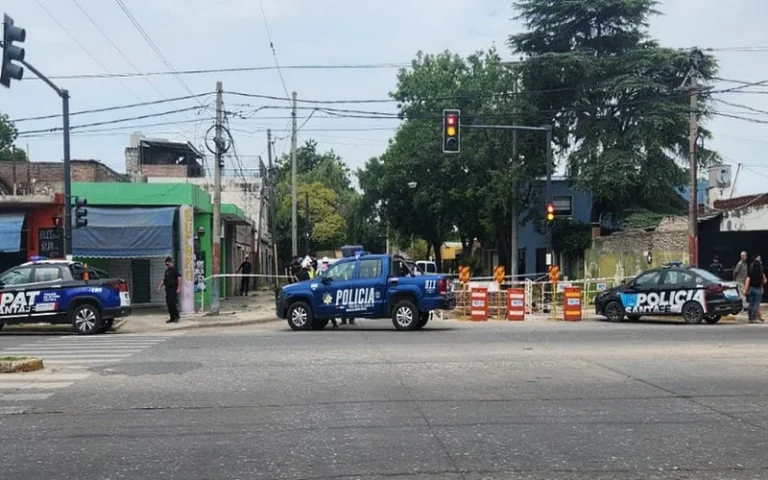 Dos obreros heridos tras la explosión de un cable subterráneo de energía eléctrica