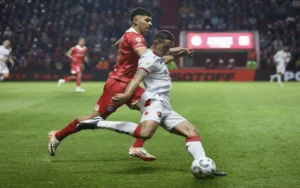 Dura derrota de Newell's en La Paternal y fin de ciclo
