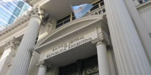 Durante noviembre, la base monetaria creció 1,2% real