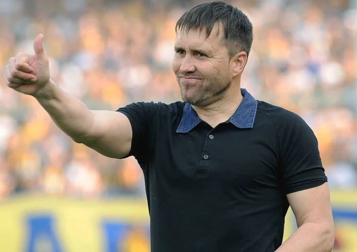 El 'Chacho' vuelve a dirigir al club, en el cual ya trabajó hace tres años, tras la salida de Mano Menezes. Debutará en el campeonato local y en dos semanas enfrentará a River por Copa Libertadores.