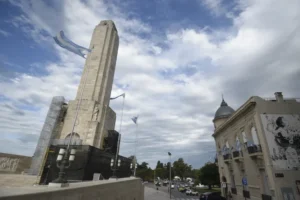 Ya se completó el 60% de las obras del Monumento a la Bandera