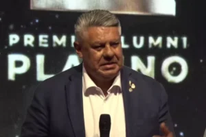 En medio de las críticas, "Chiqui" Tapia dijo que le quedan "muchos años más" como presidente de la AFA
