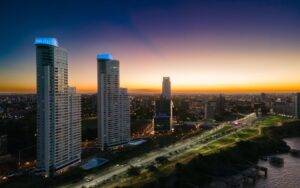 El Concejo debate el proyecto sobre torres de hasta 120 metros