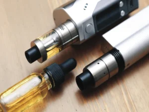 El Concejo suma vapeadores y e-cigarrillos a la ley antitabaco