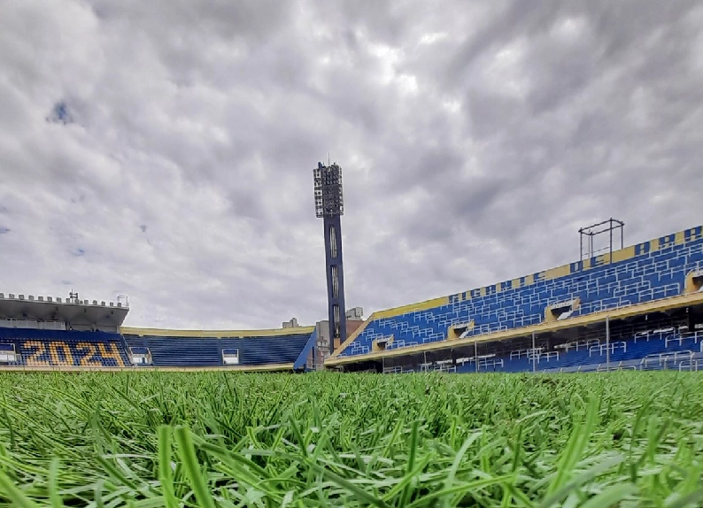 San Martín de Tucumán y Aldosivi se enfrentarán en el Gigante de Arroyito este domingo desde las 15 hs para definir quién sube a la primera división. 