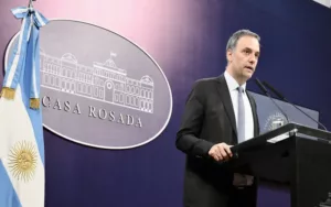 El Gobierno advirtió a los gobernadores sobre la aprobación de la ley ómnibus