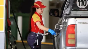 El Gobierno aplicó otra suba parcial a los impuestos al combustible