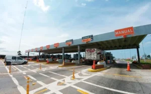 El Gobierno aprobó un aumento en peajes nacionales