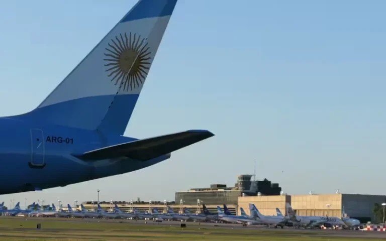 El Gobierno busca expandir nuevas rutas aéreas