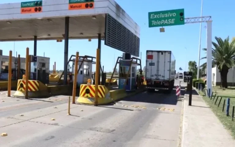 El Gobierno confirmó la privatización de Corredores Viales S.A