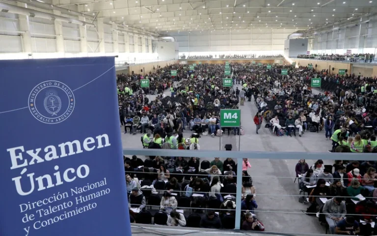 El Gobierno denunció a los acusados de fraude en el examen de residencia