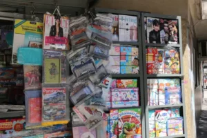 El Gobierno elimina exenciones del IVA para diarios y revistas y avanza en la disolución de la AFIP