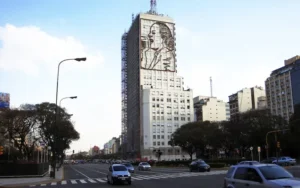 El Gobierno evalúa demoler el edificio del exministerio de Desarrollo