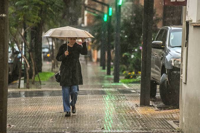 El Niño se intensifica y riesgo de lluvias abundantes en el Litoral