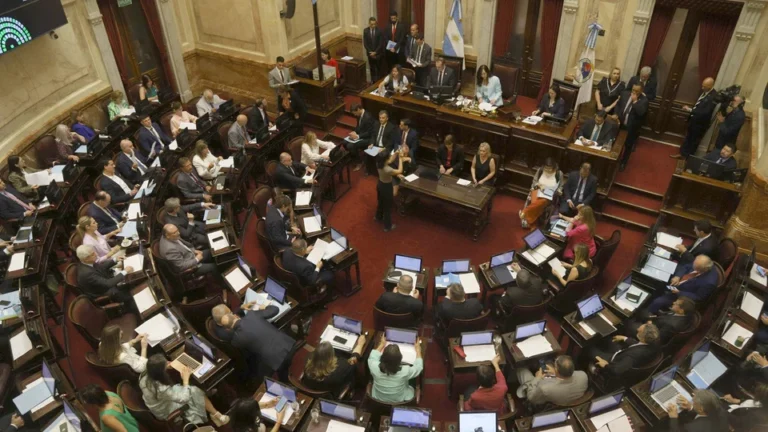 El Senado aprobó un aumento para jubilados y pensionados