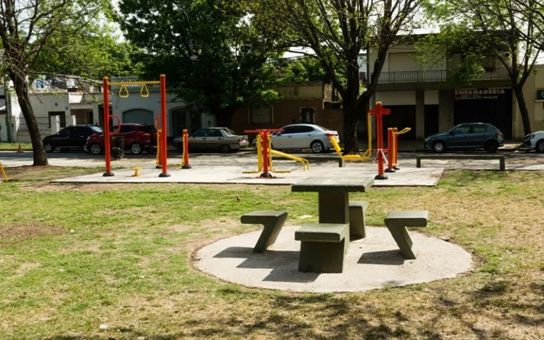 El Vilela sumará una plaza renovada con juegos accesibles.