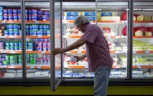 El consumo en Argentina cayó un 1,7% en enero