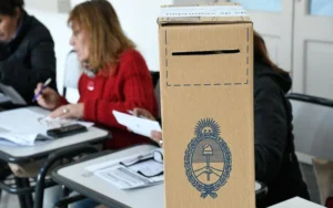 El oficialismo descartó la eliminación de las PASO