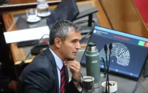 El oficialismo logró el quórum en Diputados y busca aprobar la suspensión de las Paso