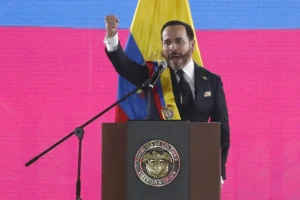 Presidente de Colombia anuncia días de duelo nacional