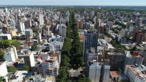 El promedio de ocupantes en viviendas de Rosario es de tres personas
