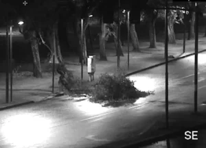 Calles anegadas y daños por el temporal en Rosario