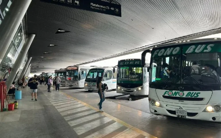 Empresarios piden suba del 40% en el boleto interurbano