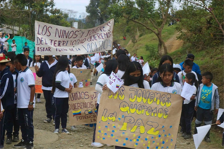 En Colombia, el 67% del reclutamiento infantil ocurre entre indígenas.
