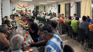 Refugios municipales colmados en Rosario por el frío anticipado
