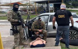 En Rosario capturaron a “Pocholo”, prófugo por dos causas y sindicado integrante de la Banda de los Menores