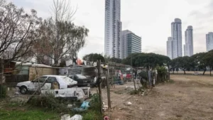 En Rosario, en 2023, más de 45 mil personas cayeron en la pobreza