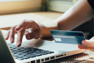 denuncian una estafa virtual por día en rosario