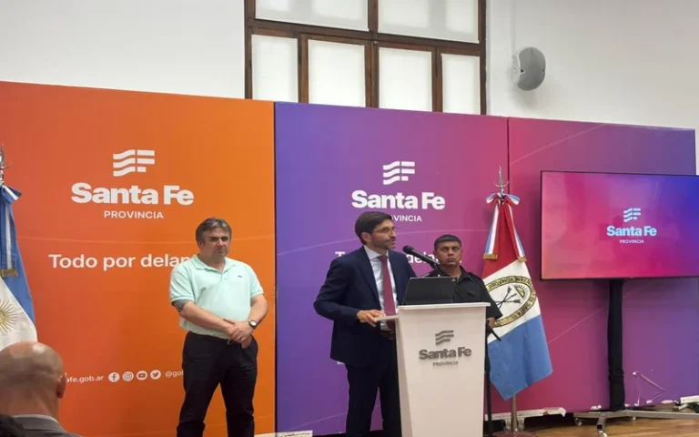 En conferencia de prensa, Pullaro anunció nueva escala salarial para policías