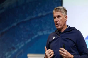 En la Eurocopa, los árbitros sólo hablarán con los capitanes