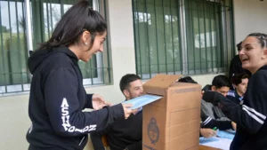 Votó el 40% de los adolescentes habilitados