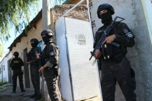 derriban puestos de venta de droga Santa Fe