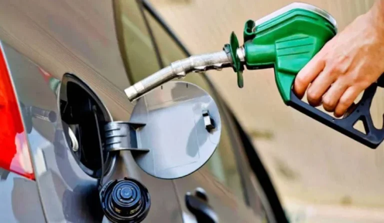 En septiembre aumentan los impuestos a los combustibles