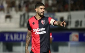 Es difícil que Banega llegue al duelo de Copa Argentina