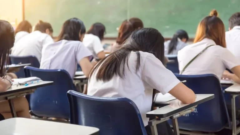 Escuelas privadas podrán aumentar cuotas sin autorización