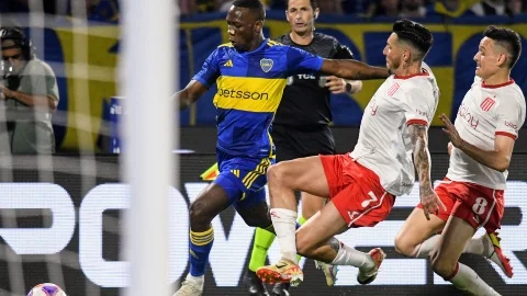 El pincharrata de Eduardo Domínguez le ganó 3-2 al Xeneize y avanzó a la última instancia del certamen por primera vez en su historia.