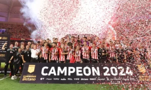 Estudiantes se quedó con el Trofeo de Campeones 2024.