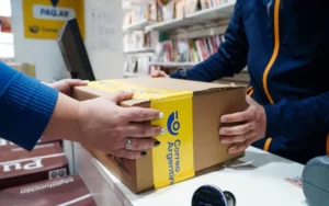 Federico Sturzenegger aseguró que el Gobierno privatizará el Correo Argentino