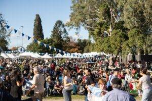 Fiesta popular por el 9 de Julio en Rosario